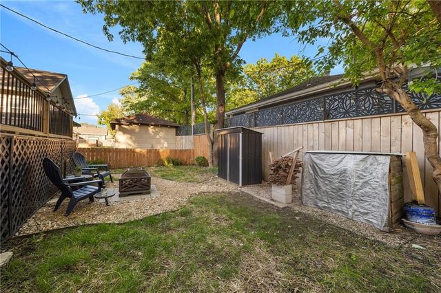 703 W 77th Street, Kansas City, MO 64114