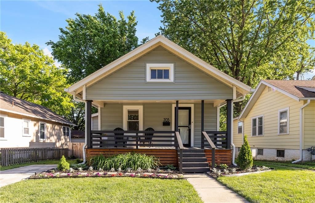 703 W 77th Street, Kansas City, MO 64114