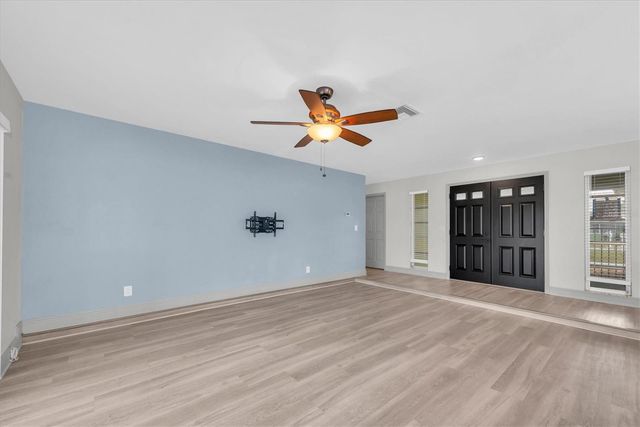 1040 BRITTON STREET, Largo, FL 33770