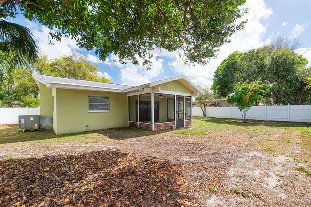 1040 BRITTON STREET, Largo, FL 33770