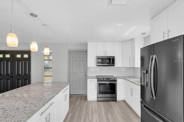 1040 BRITTON STREET, Largo, FL 33770