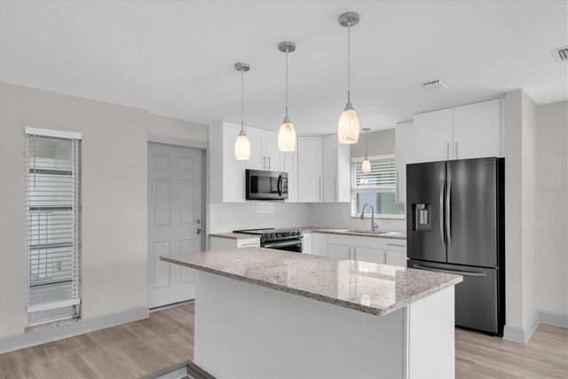 1040 BRITTON STREET, Largo, FL 33770