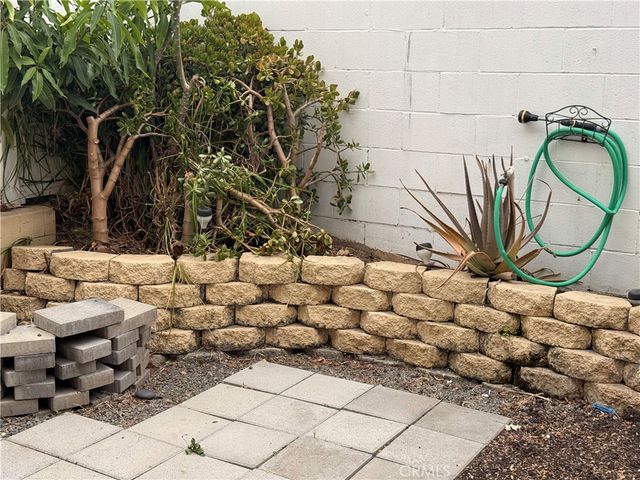 950 W Lambert 11, La Habra, CA 90631