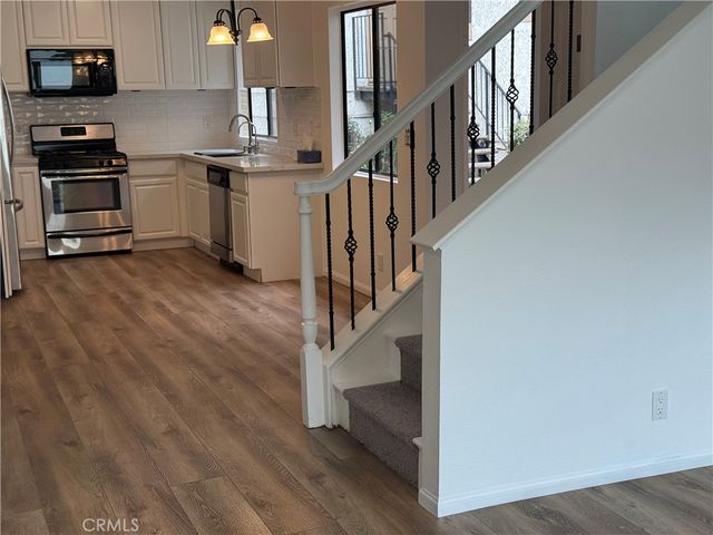 950 W Lambert 11, La Habra, CA 90631
