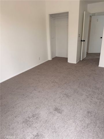 950 W Lambert 11, La Habra, CA 90631