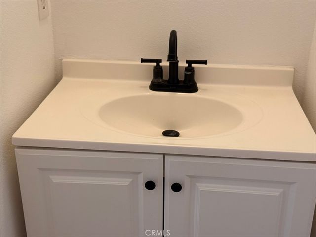 950 W Lambert 11, La Habra, CA 90631