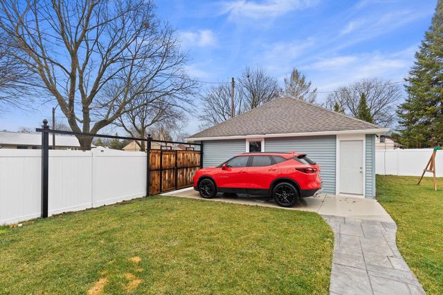 3300 S 66th STREET, Milwaukee, WI 53219