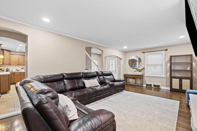 3300 S 66th STREET, Milwaukee, WI 53219