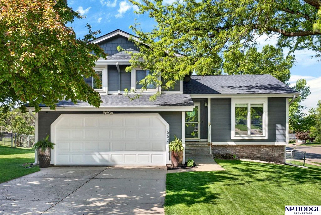 16621 Ohern Street, Omaha, NE 68135