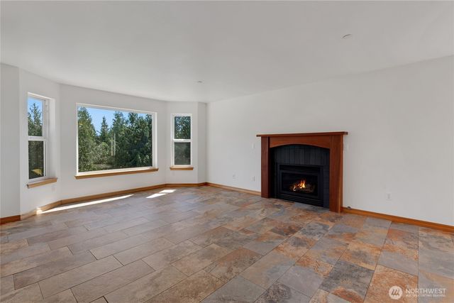 41216 305 Avenue SE, Enumclaw, WA 98022