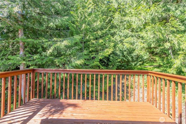 41216 305 Avenue SE, Enumclaw, WA 98022