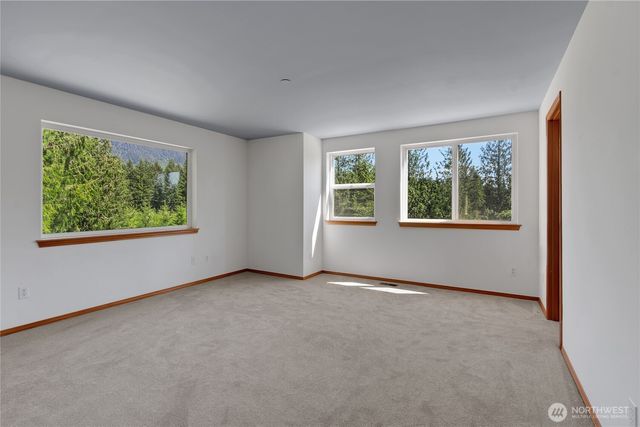 41216 305 Avenue SE, Enumclaw, WA 98022