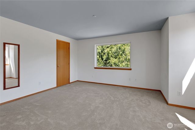 41216 305 Avenue SE, Enumclaw, WA 98022
