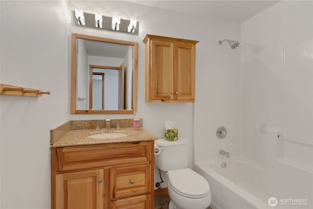 41216 305 Avenue SE, Enumclaw, WA 98022