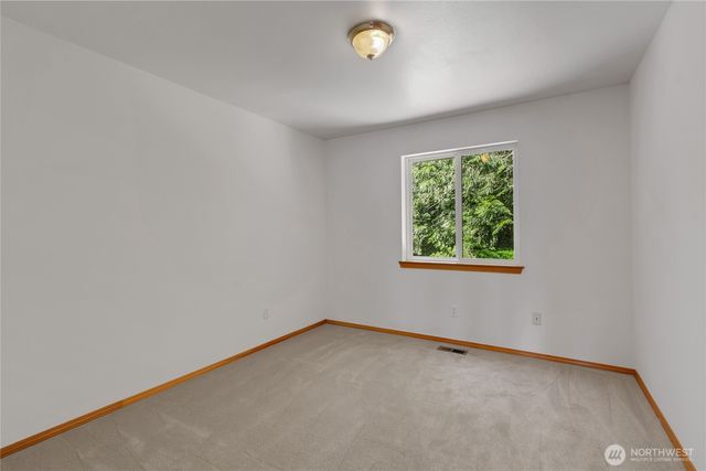 41216 305 Avenue SE, Enumclaw, WA 98022
