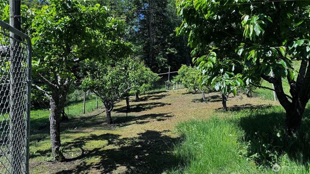 41216 305 Avenue SE, Enumclaw, WA 98022
