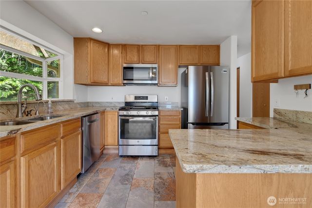41216 305 Avenue SE, Enumclaw, WA 98022