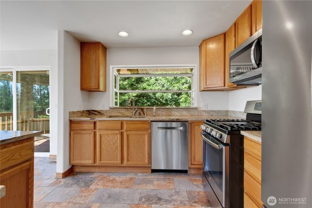 41216 305 Avenue SE, Enumclaw, WA 98022