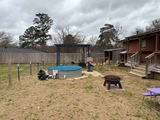 702 Elaine, Henderson, TX 75654