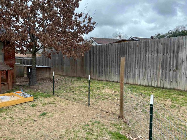 702 Elaine, Henderson, TX 75654