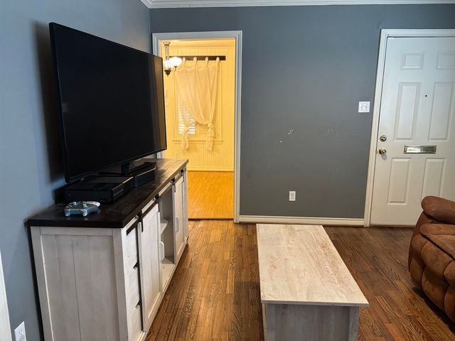 702 Elaine, Henderson, TX 75654