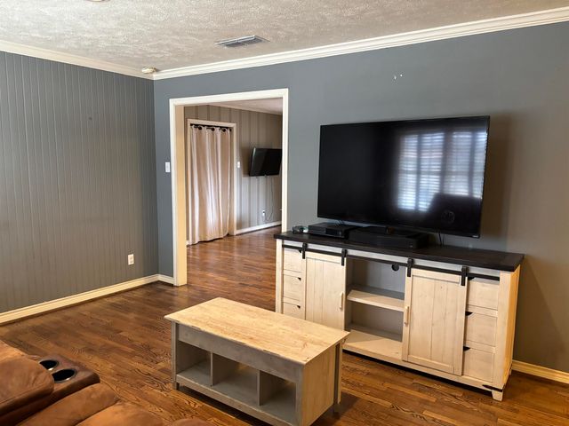 702 Elaine, Henderson, TX 75654