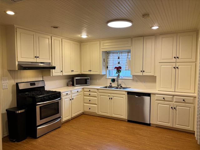 702 Elaine, Henderson, TX 75654