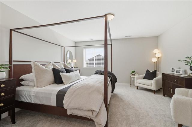 15558 E 47th Terrace, Kansas City, MO 64136