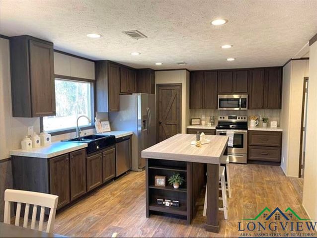 2462 Blocker Rd, Marshall, TX 75672