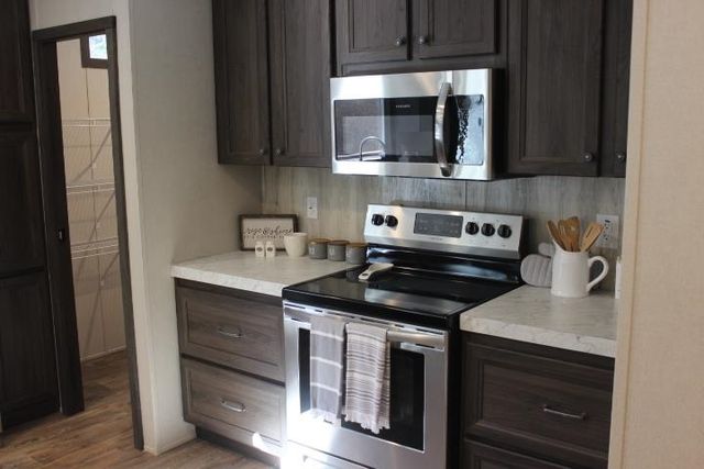 2462 Blocker Rd, Marshall, TX 75672