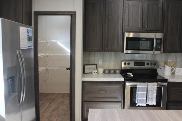 2462 Blocker Rd, Marshall, TX 75672