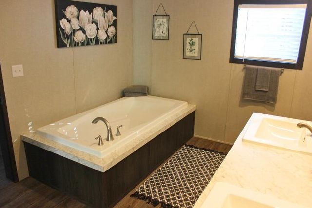 2462 Blocker Rd, Marshall, TX 75672