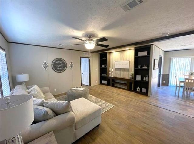 2462 Blocker Rd, Marshall, TX 75672