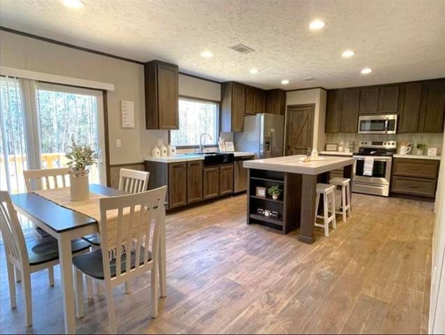 2462 Blocker Rd, Marshall, TX 75672