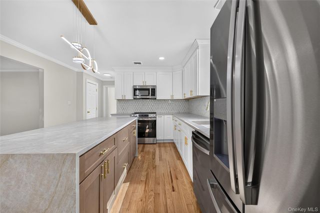 296 Westchester Avenue, West Babylon, NY 11704