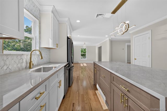 296 Westchester Avenue, West Babylon, NY 11704