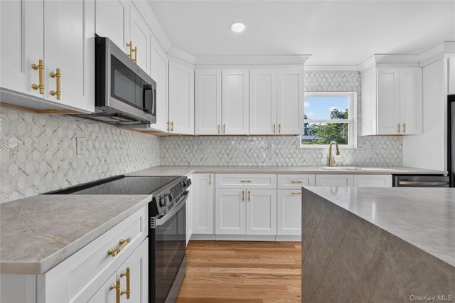 296 Westchester Avenue, West Babylon, NY 11704
