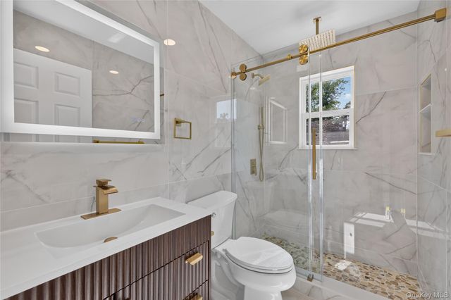 296 Westchester Avenue, West Babylon, NY 11704