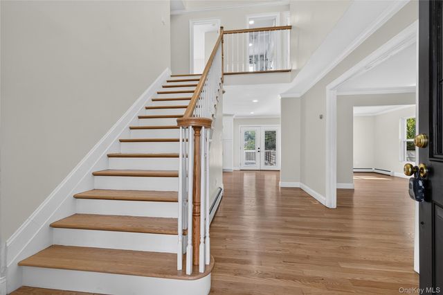 296 Westchester Avenue, West Babylon, NY 11704