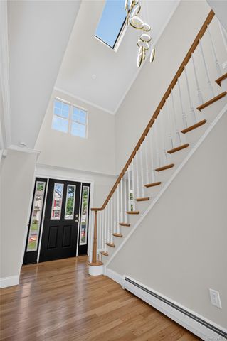 296 Westchester Avenue, West Babylon, NY 11704