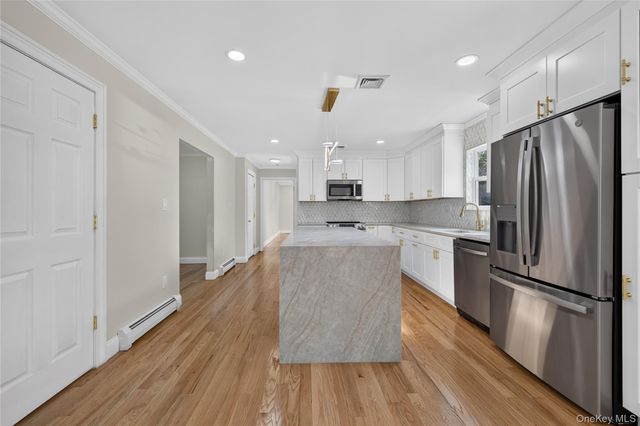296 Westchester Avenue, West Babylon, NY 11704