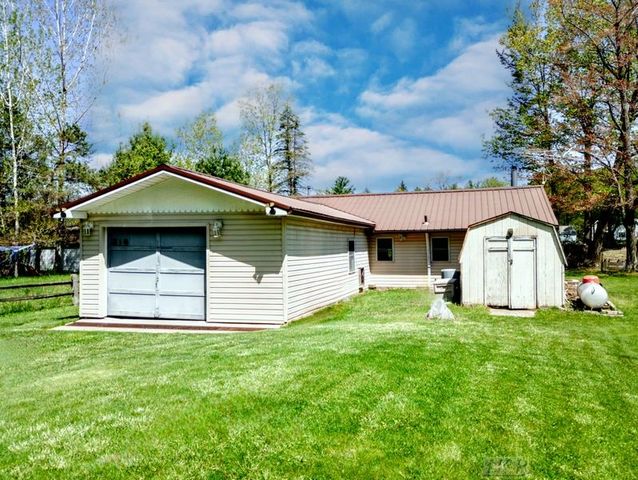 519 E Sun Oil Road, Gladwin, MI 48624