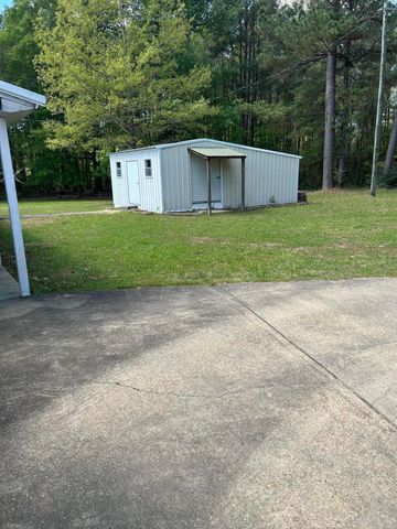 115 Deer Hunter Ln, Leesville, LA 71446