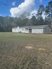 115 Deer Hunter Ln, Leesville, LA 71446
