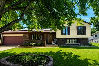 2309 W Edgewood Lane, Mchenry, IL 60051