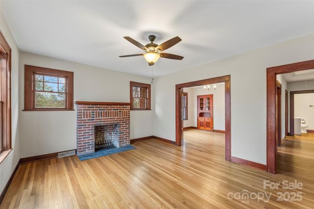 2523 Kool Park Road NE, Hickory, NC 28601