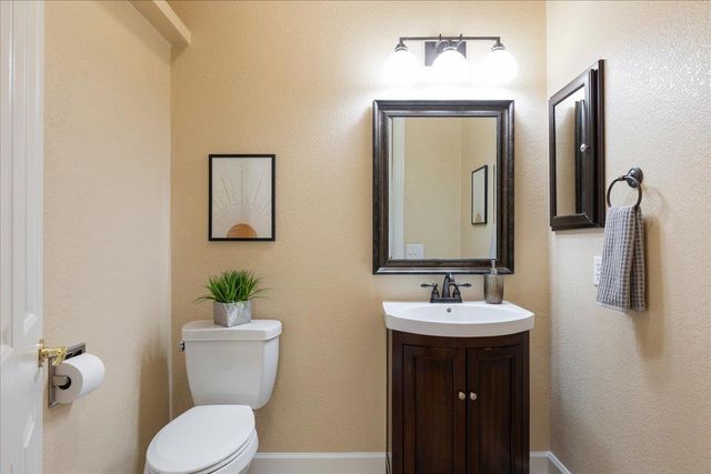 112 Lakefield Ct, Lincoln, CA 95648
