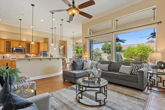 112 Lakefield Ct, Lincoln, CA 95648
