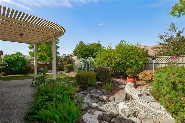 112 Lakefield Ct, Lincoln, CA 95648