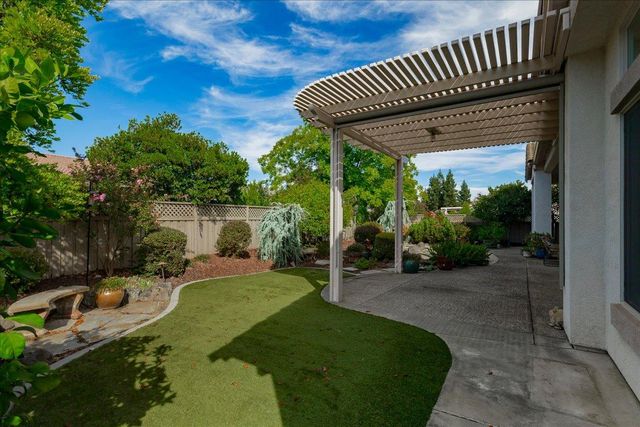 112 Lakefield Ct, Lincoln, CA 95648